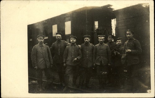 Wwi german soldiers train - german,